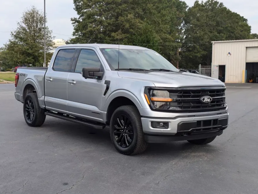 2024 Ford F-150 XLT photo 1