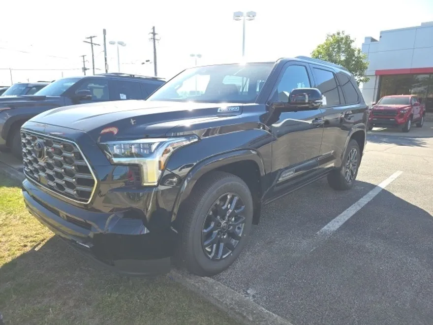 2026 Toyota Sequoia Platinum photo 1