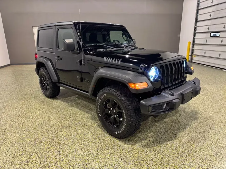 2022 Jeep Wrangler Willys photo 1