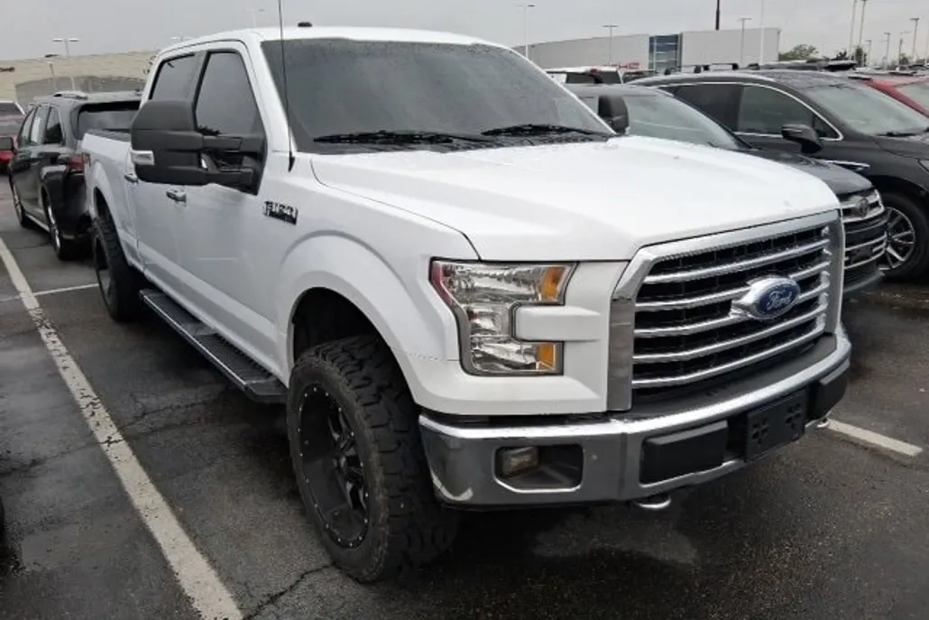 2017 Ford F-150 XLT photo 1