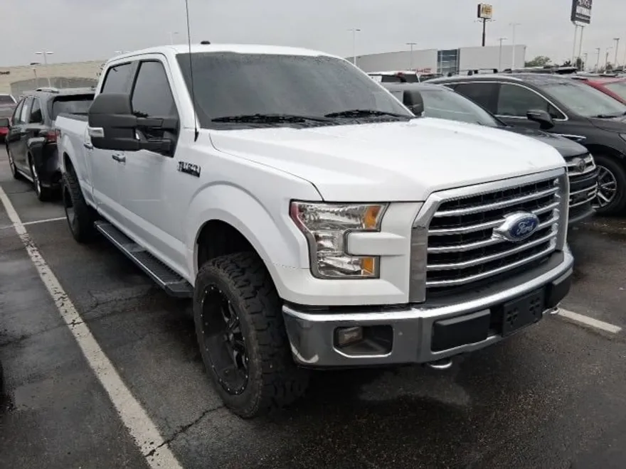 2017 Ford F-150 XLT photo 1