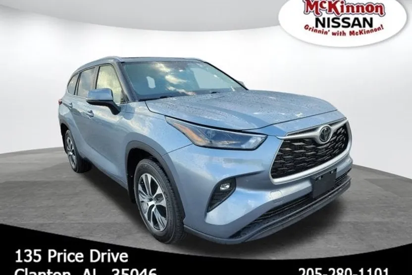 2023 Toyota Highlander XLE photo 1