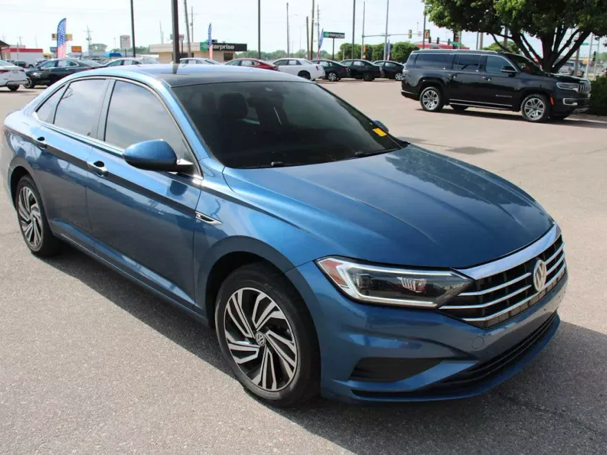 2021 Volkswagen Jetta SEL photo 1