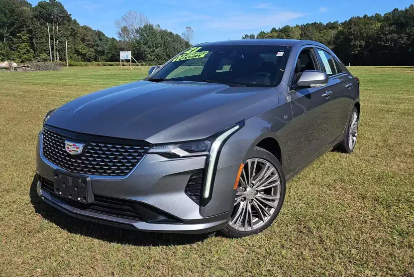 2021 Cadillac CT4 Premium Luxury photo 1