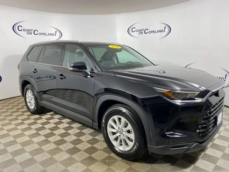 2024 Toyota Grand Highlander XLE photo 1