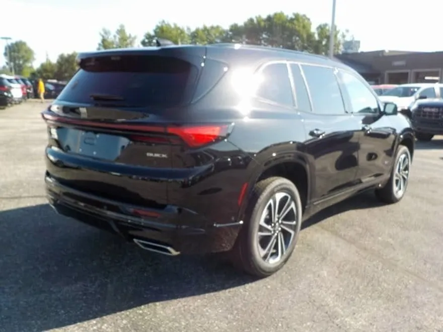 2026 Buick Enclave Sport Touring photo 1