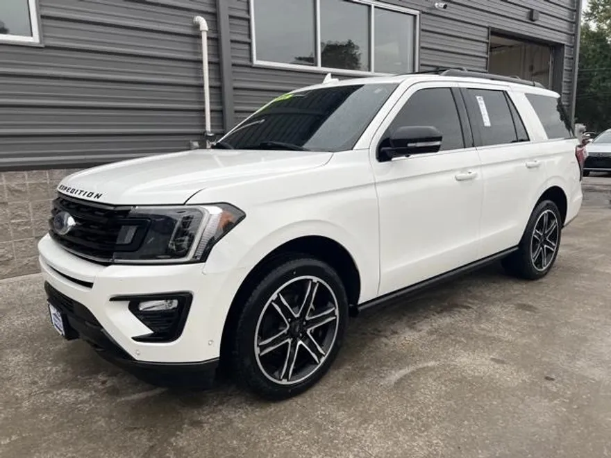 2020 Ford Expedition Limited photo 1