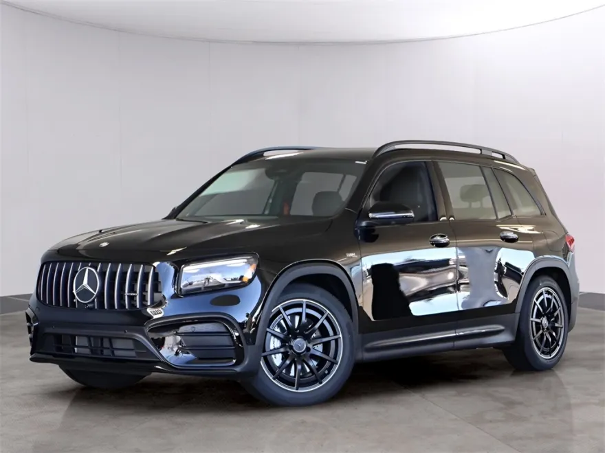 2025 Mercedes Benz GLB 35 AMG 4MATIC photo 1