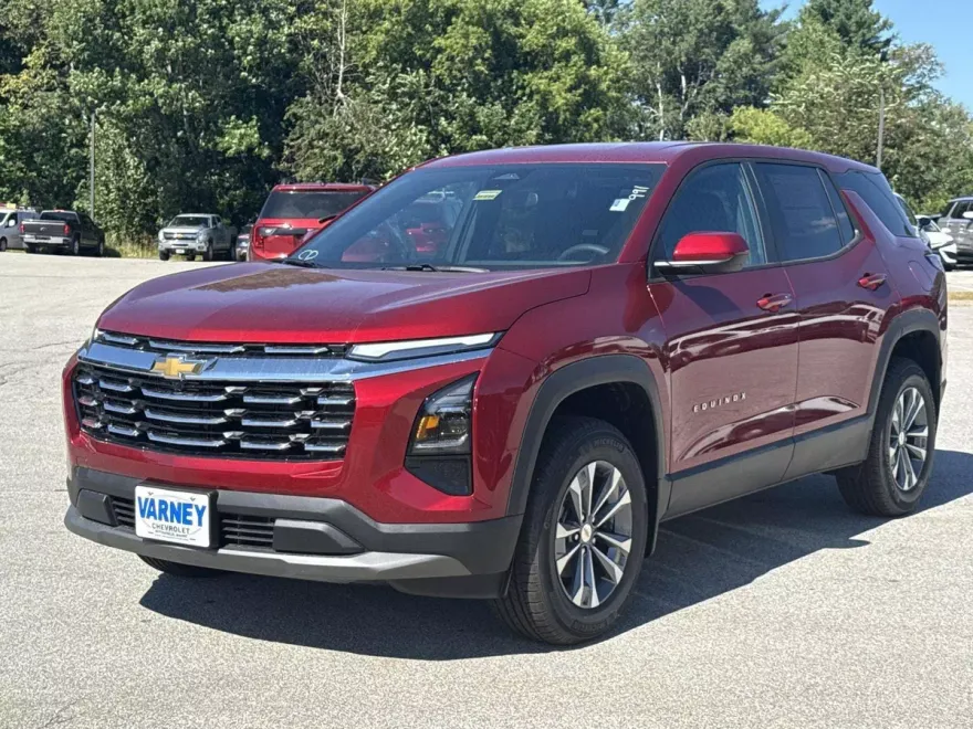 2026 Chevrolet Equinox LT photo 1