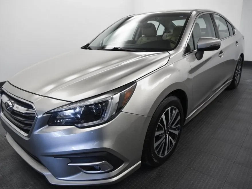 2019 Subaru Legacy 2.5i Premium photo 1