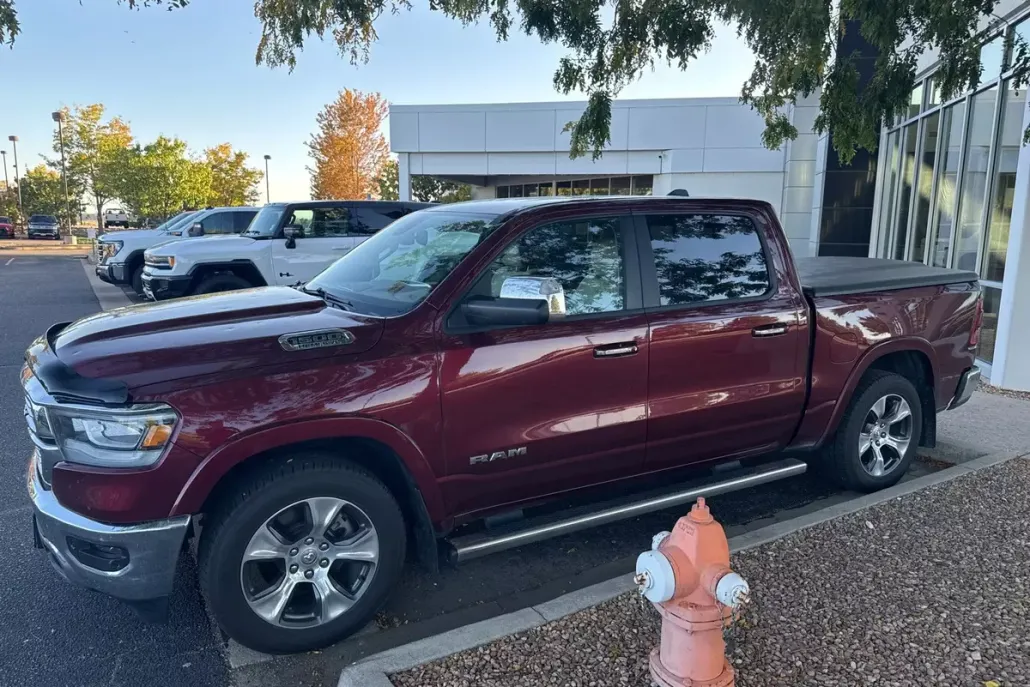 2019 Ram 1500 Laramie photo 1