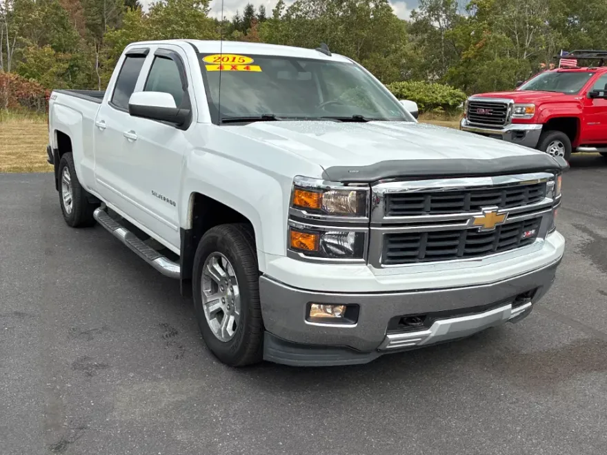 2015 Chevrolet Silverado 1500 LT photo 1