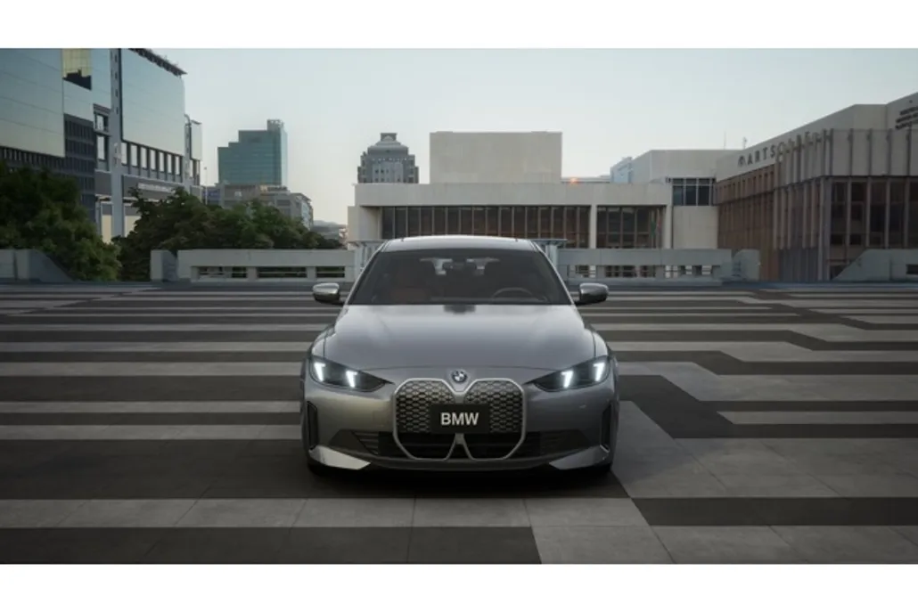 2025 Bmw i4 eDrive40 photo 1