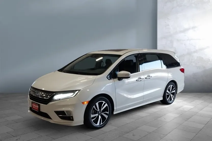 2018 Honda Odyssey Elite photo 1