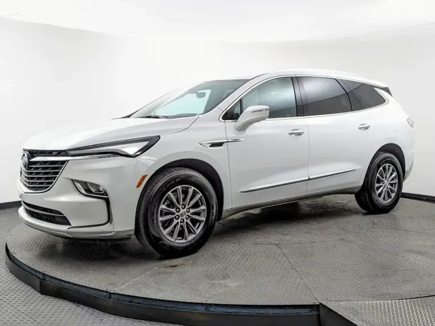 2024 Buick Enclave Premium photo 1