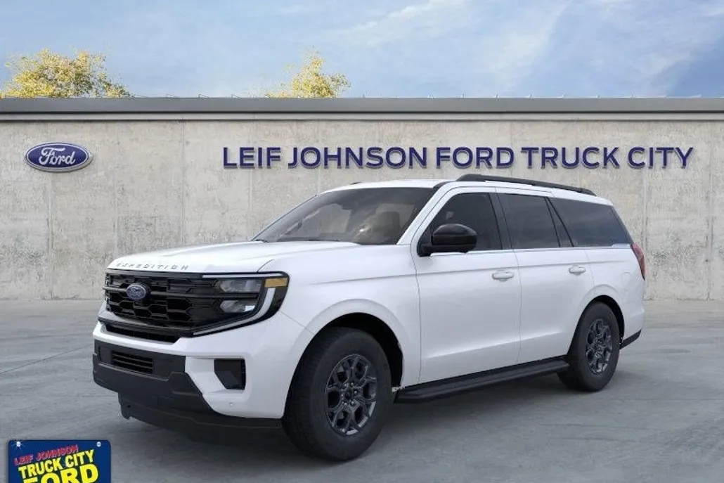 2025 Ford Expedition photo 1