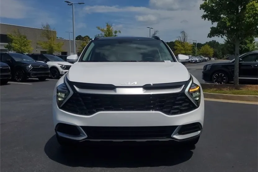 2025 Kia Sportage EX photo 1