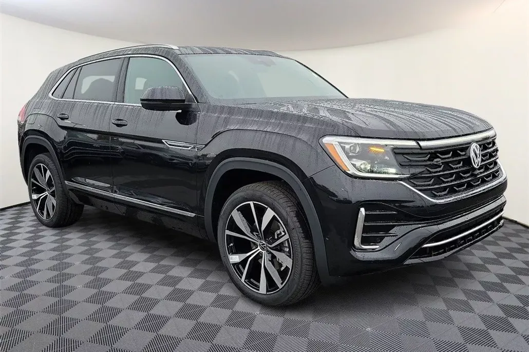 2024 Volkswagen Atlas Cross Sport SEL Premium R-Line photo 1