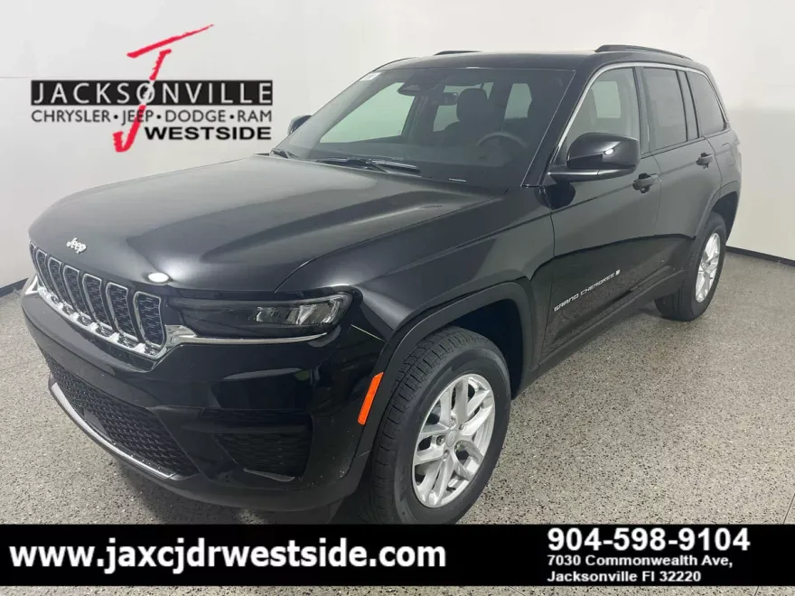 2025 Jeep Grand Cherokee Laredo X photo 1