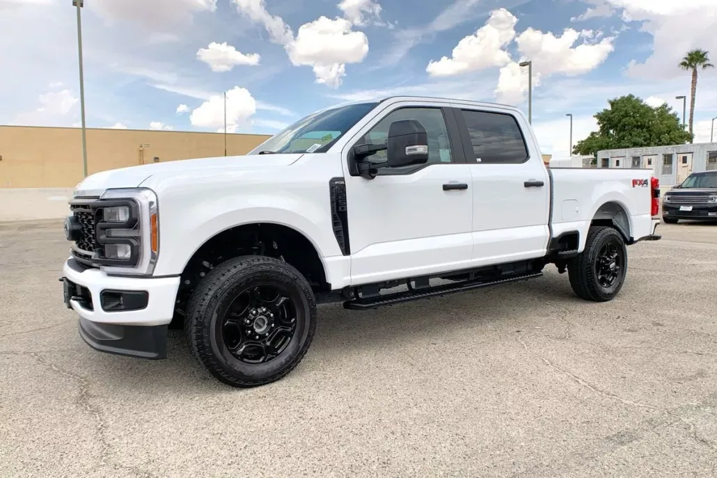 2023 Ford F-250 XL photo 1