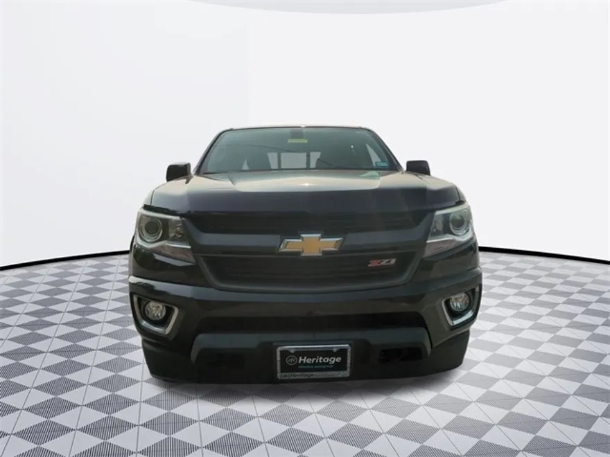 2017 Chevrolet Colorado Z71 photo 1