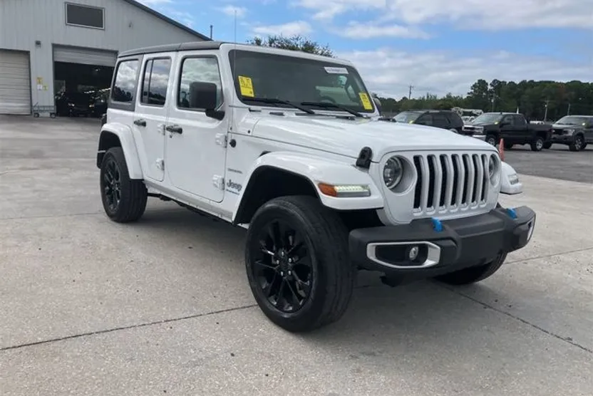 2023 Jeep Wrangler Sahara 4xe photo 1
