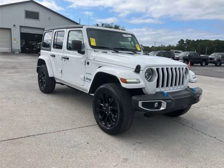 2023 Jeep Wrangler Sahara 4xe photo 1