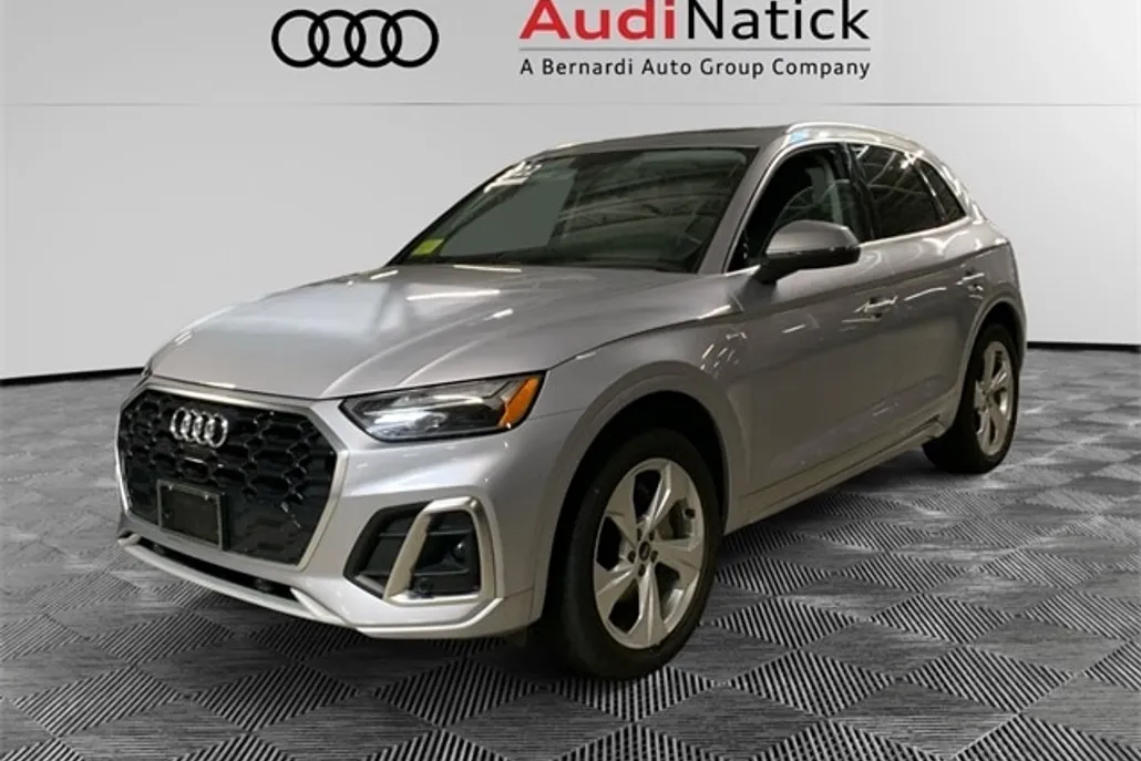 2022 Audi Q5 45 S line Premium Plus photo 1