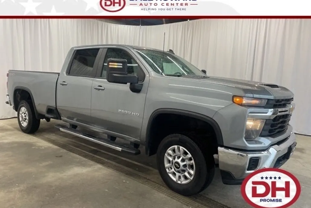 2024 Chevrolet Silverado 2500HD LT photo 1