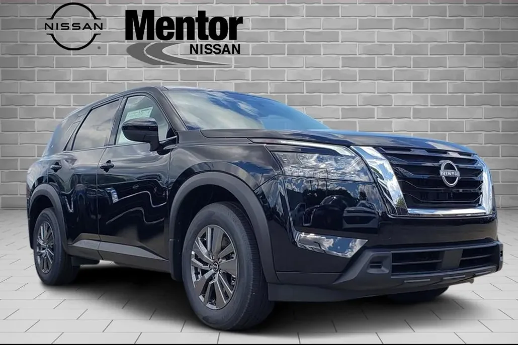2025 Nissan Pathfinder S photo 1