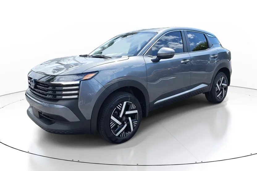 2025 Nissan Kicks SV photo 1