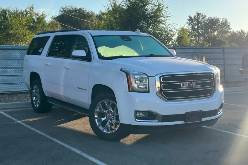 2020 Gmc Yukon XL SLT photo 1