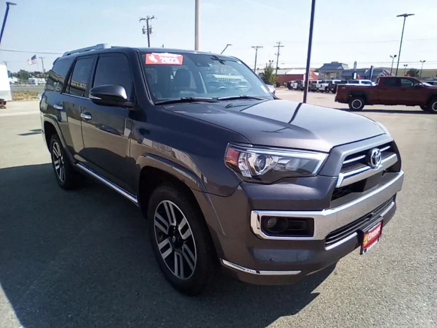 2023 Toyota 4Runner Limited photo 1