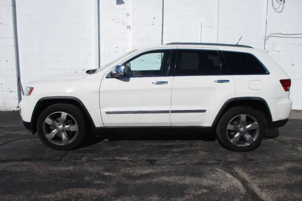 2012 Jeep Grand Cherokee Overland photo 1