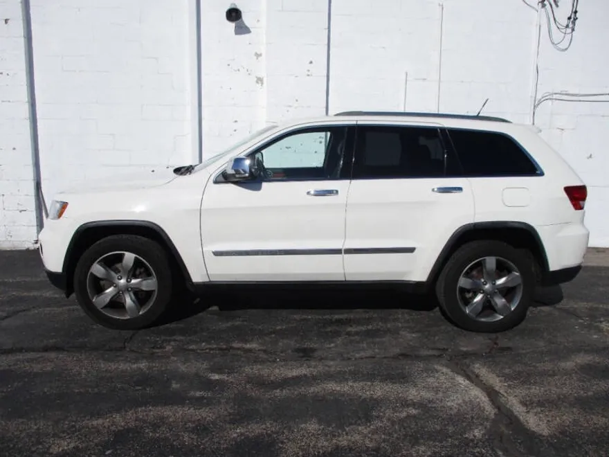 2012 Jeep Grand Cherokee Overland photo 1