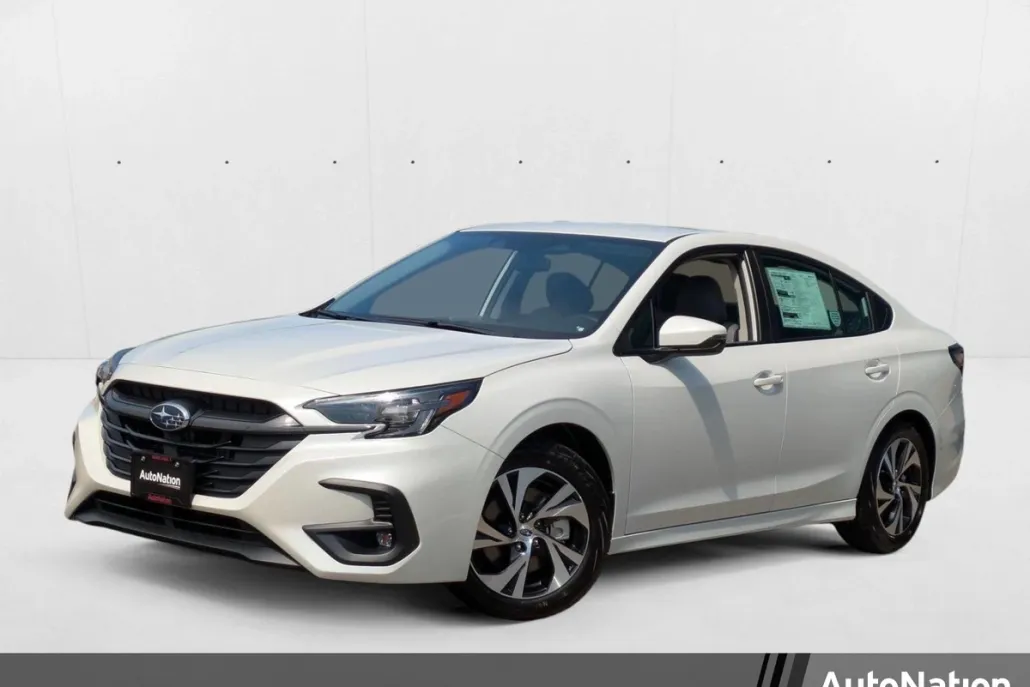 2025 Subaru Legacy Premium photo 1
