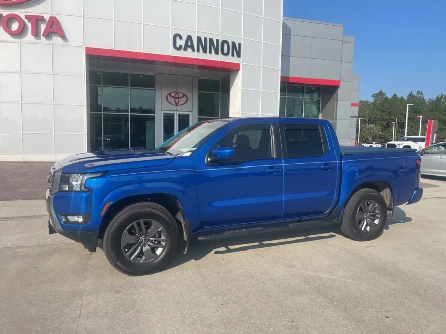 2025 Nissan Frontier SV photo 1