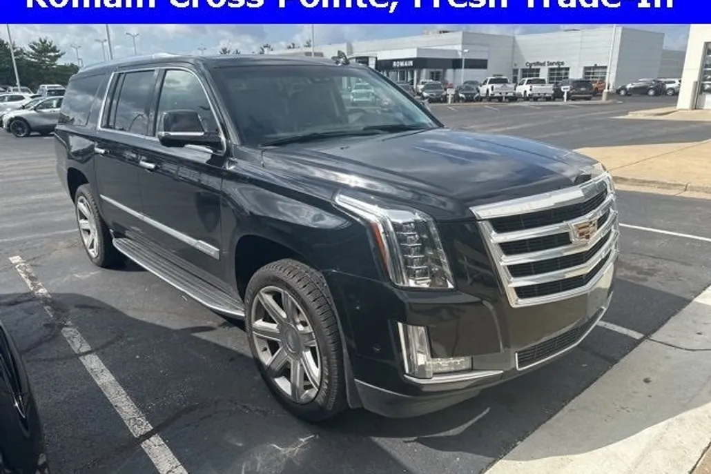 2018 Cadillac Escalade ESV Luxury photo 1