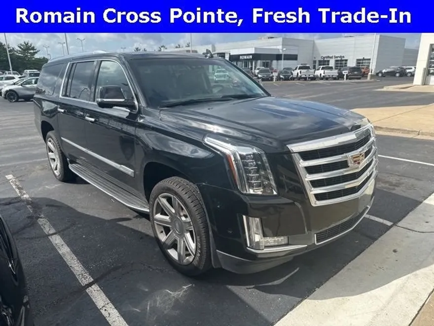 2018 Cadillac Escalade ESV Luxury photo 1