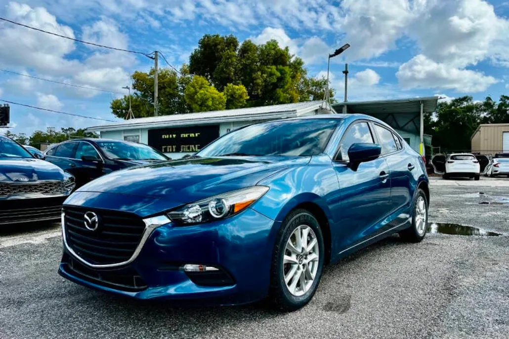 2018 Mazda Mazda3 Sport photo 1
