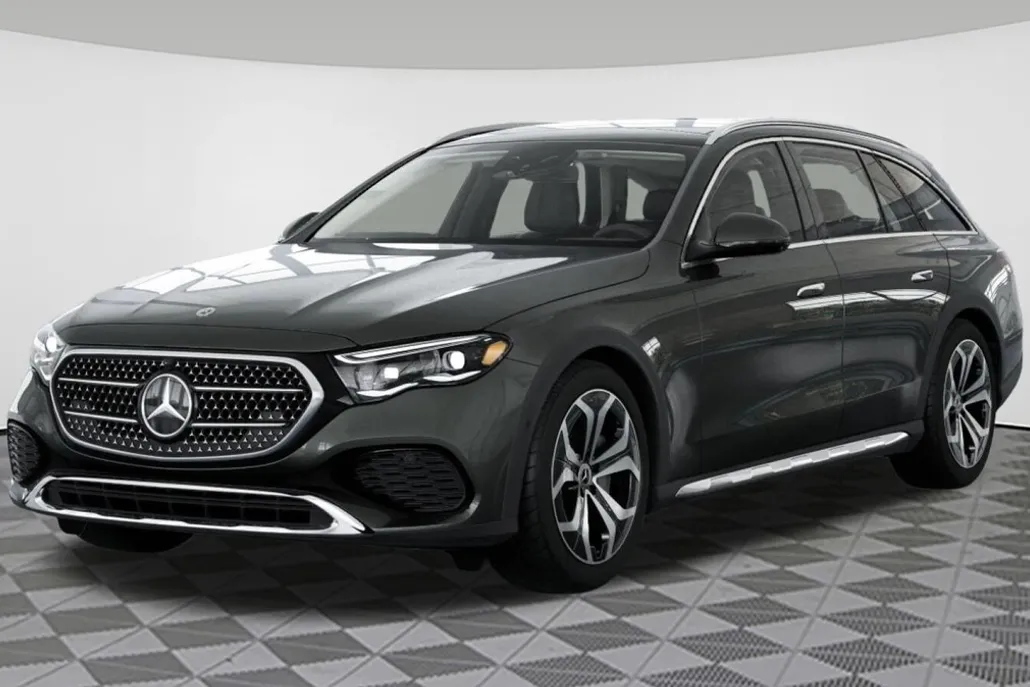 2025 Mercedes Benz E 450 4MATIC All-Terrain photo 1