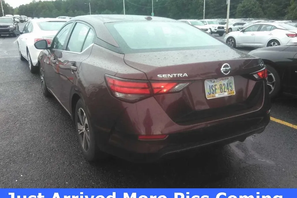2022 Nissan Sentra SV photo 1