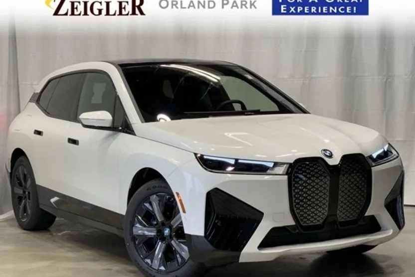 2025 Bmw iX photo 1