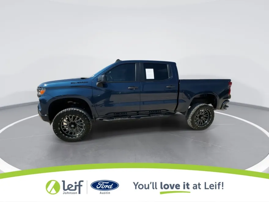 2022 Chevrolet Silverado 1500 Custom photo 1