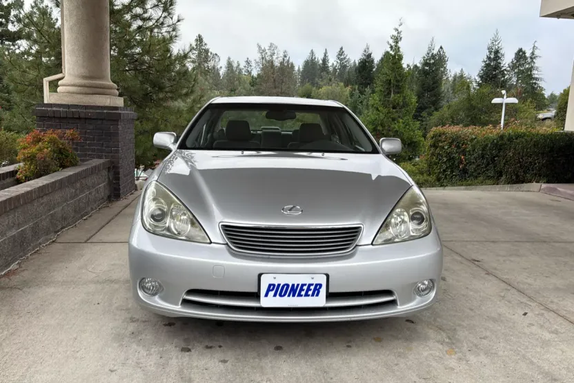2005 Lexus ES 330 photo 1
