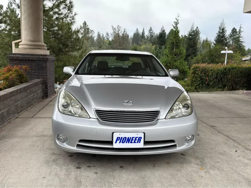 2005 Lexus ES 330 photo 1