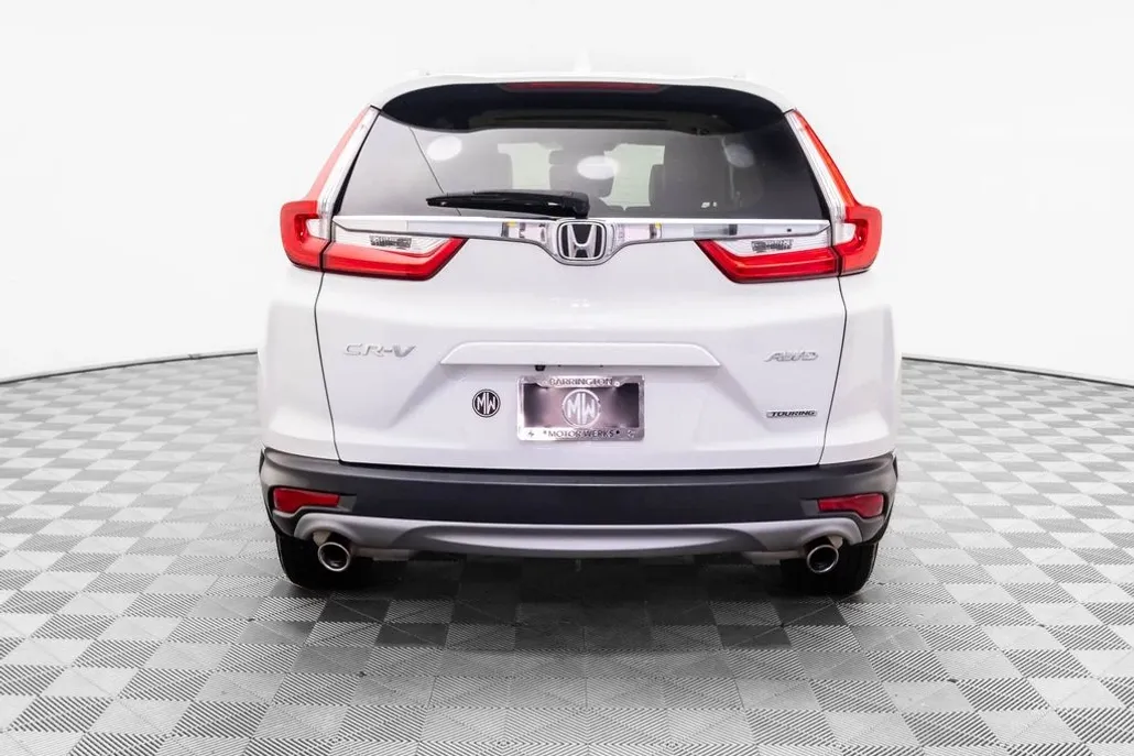 2019 Honda CR-V Touring photo 1