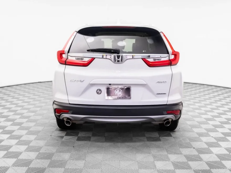 2019 Honda CR-V Touring photo 1