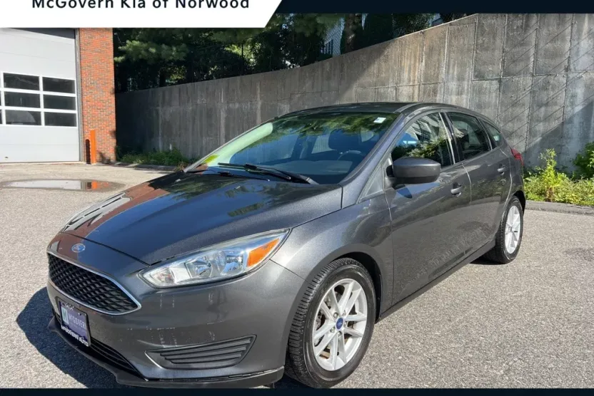 2018 Ford Focus SE photo 1