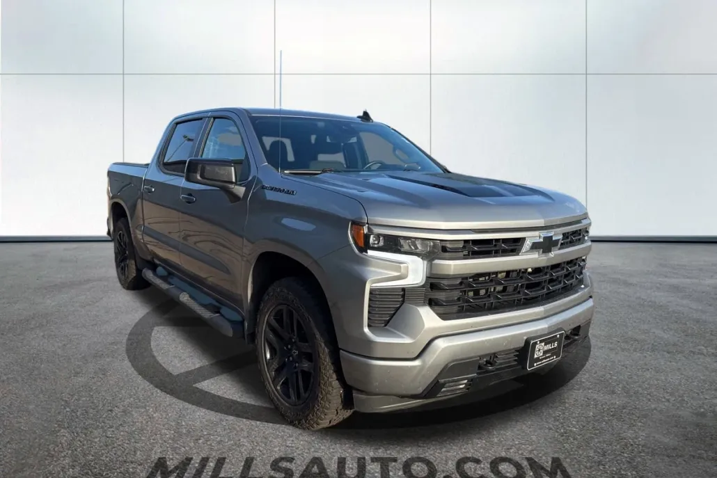 2023 Chevrolet Silverado 1500 RST photo 1